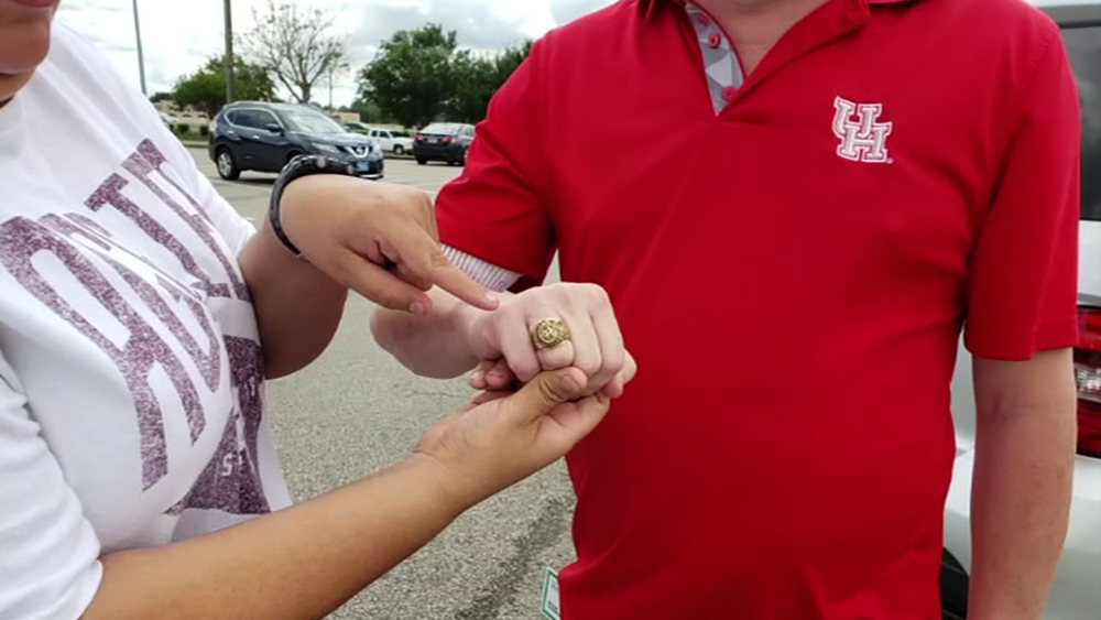 Lost UH class ring returned to owner