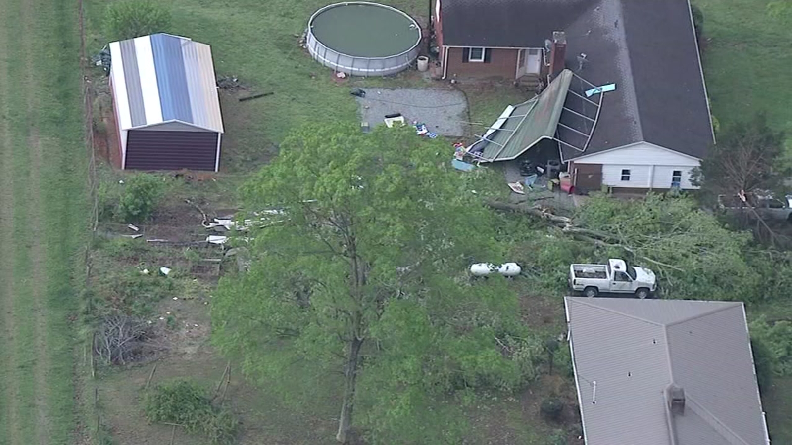 NC tornado 2 tornado touch downs confirmed in Chatham,