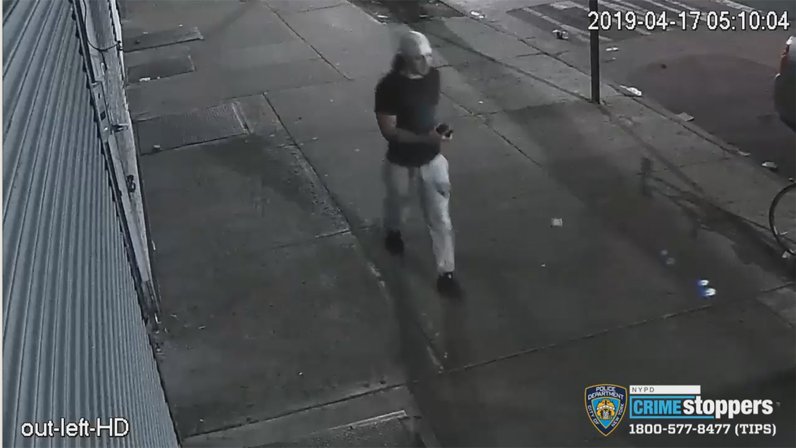Man wanted for stealing cell phones from women in Brooklyn subways ...