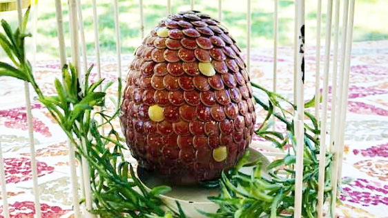 'Game of Thrones' gender reveals are here with dragon eggs