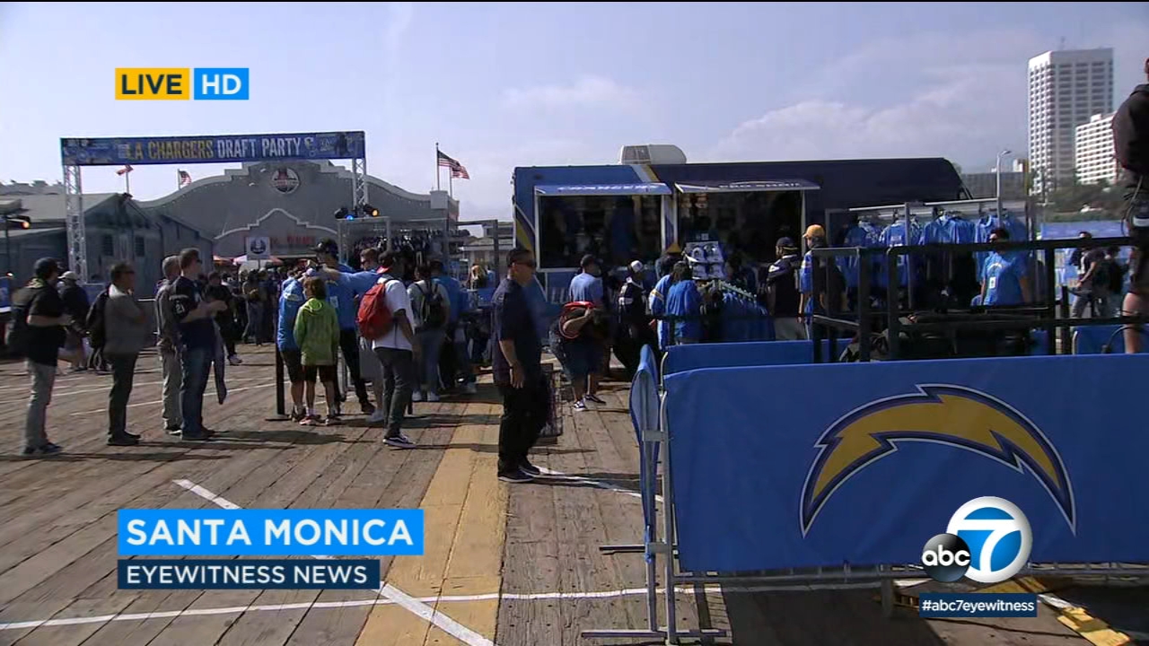 Chargers hosting thousands of fans for NFL Draft party