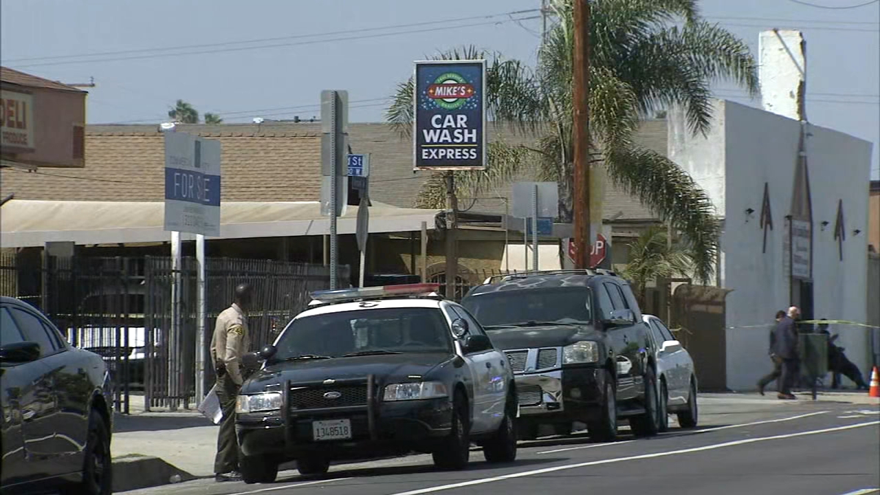 South LA shooting inside car wash leaves 1 dead; suspect sought 