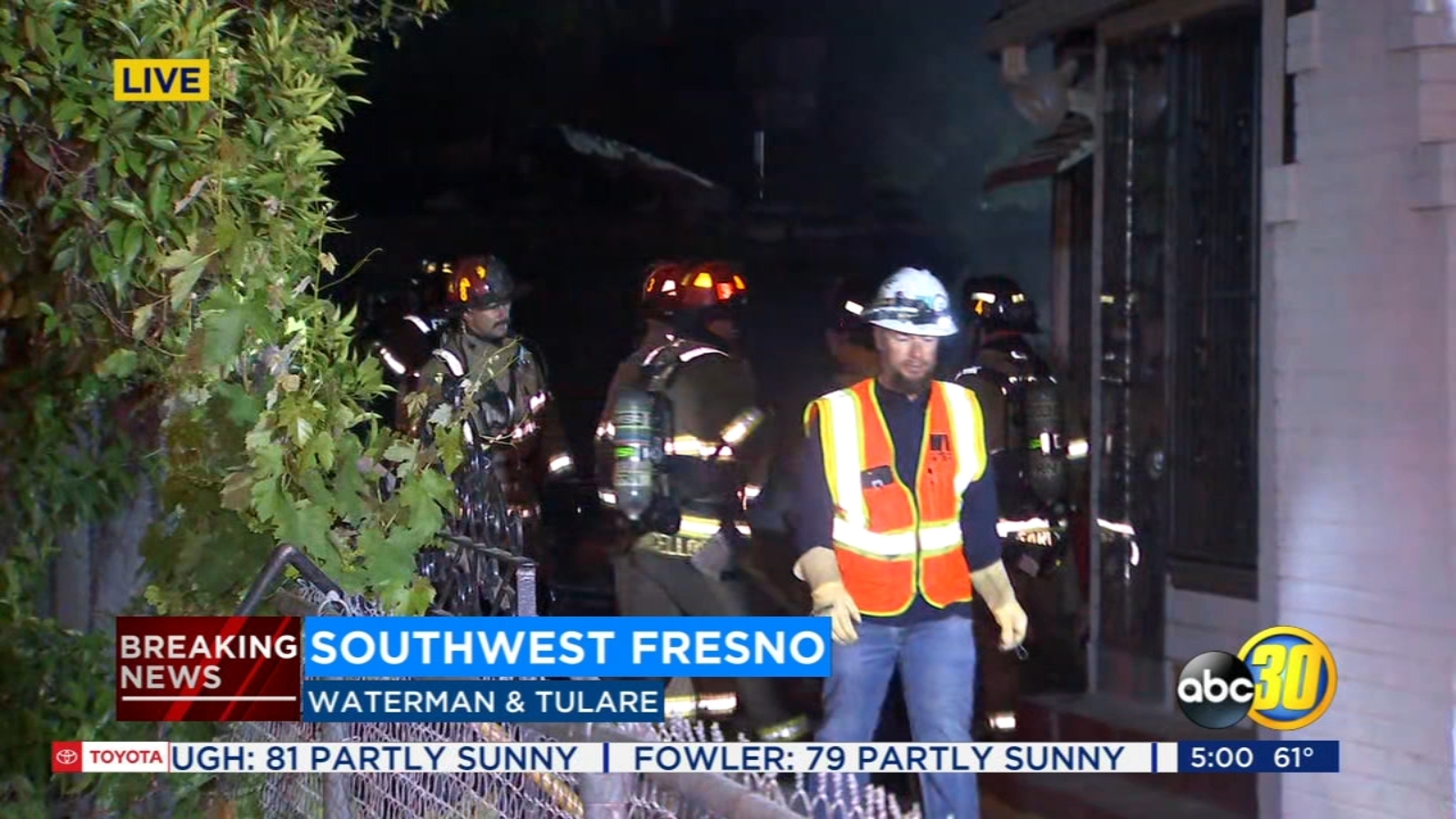Crews at scene of house fire in southwest Fresno - ABC30 Fresno