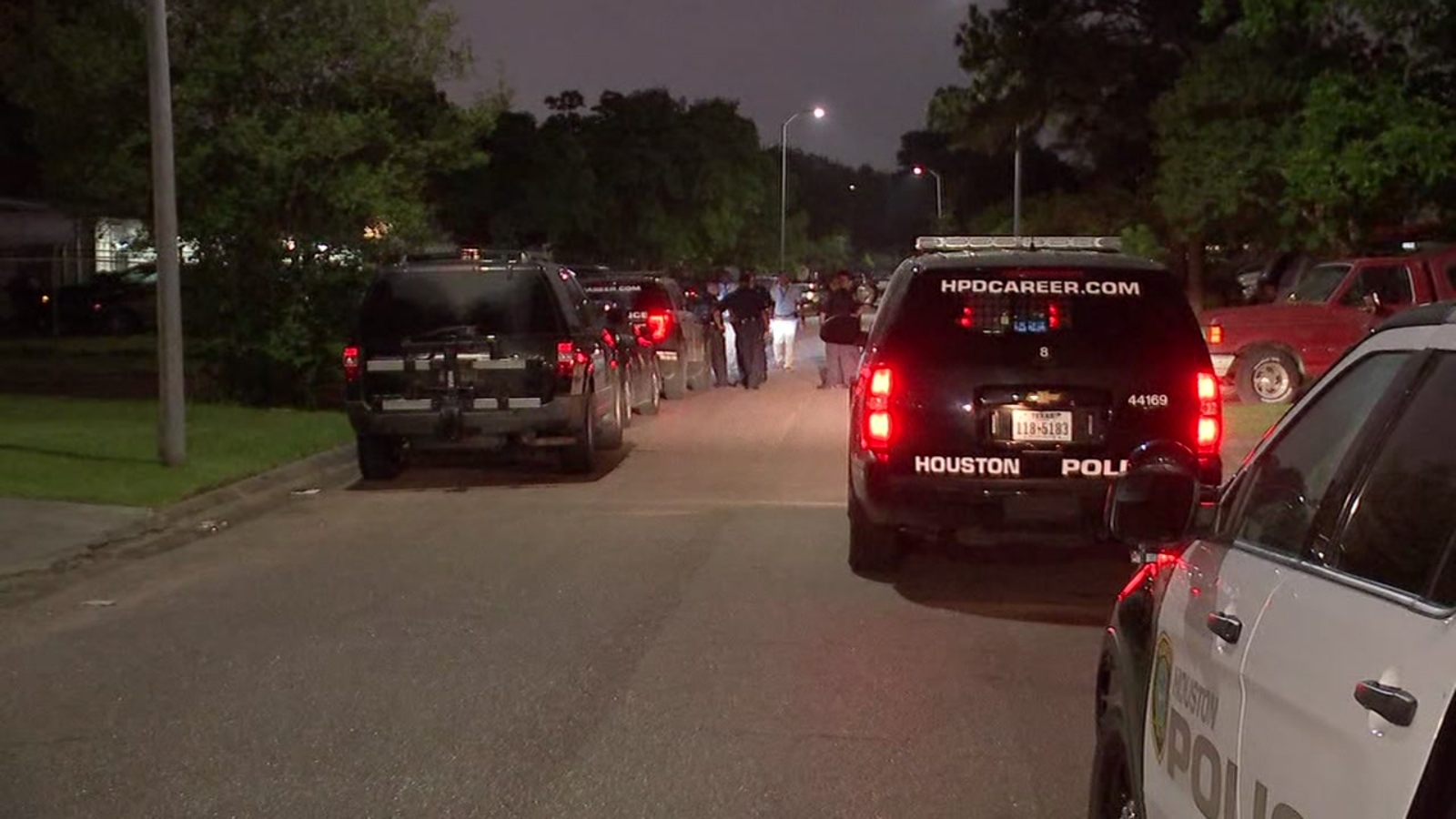 Woman with runaway teen beaten during violent carjacking in southeast