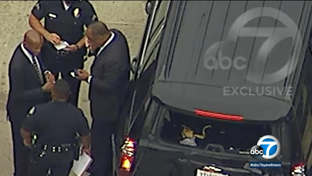 Inglewood mayor apparently involved in crash that injured motor officer 
