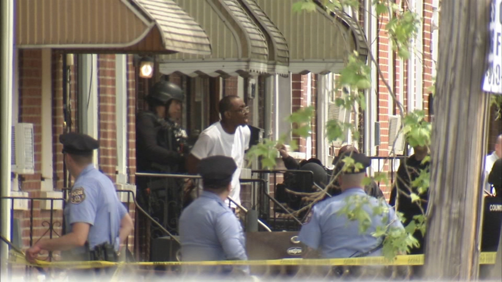 Police: Man arrested after barricade situation in South Philly - 6abc ...