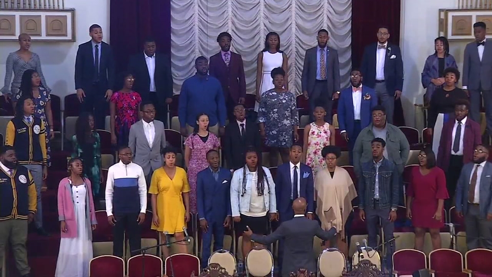 'We feel blessed to still be here:' Alabama university choir performs after Bay Area bus crash