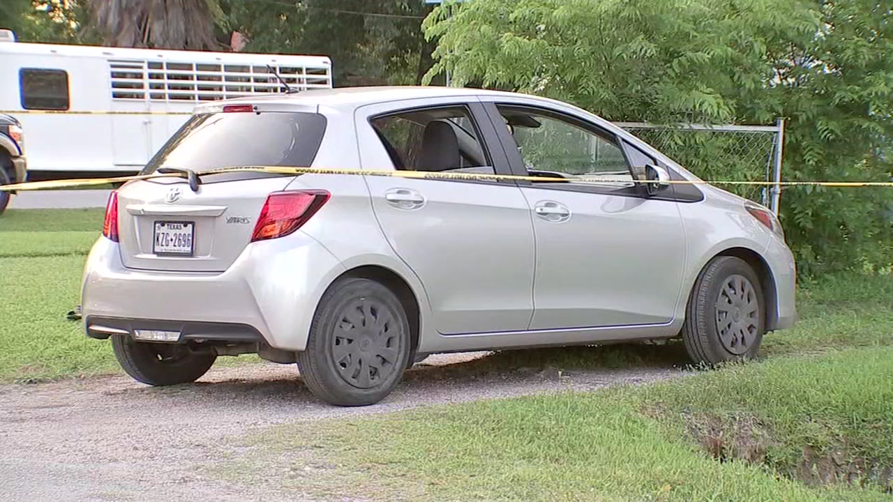 Woman shoots ex-husband while picking up kids