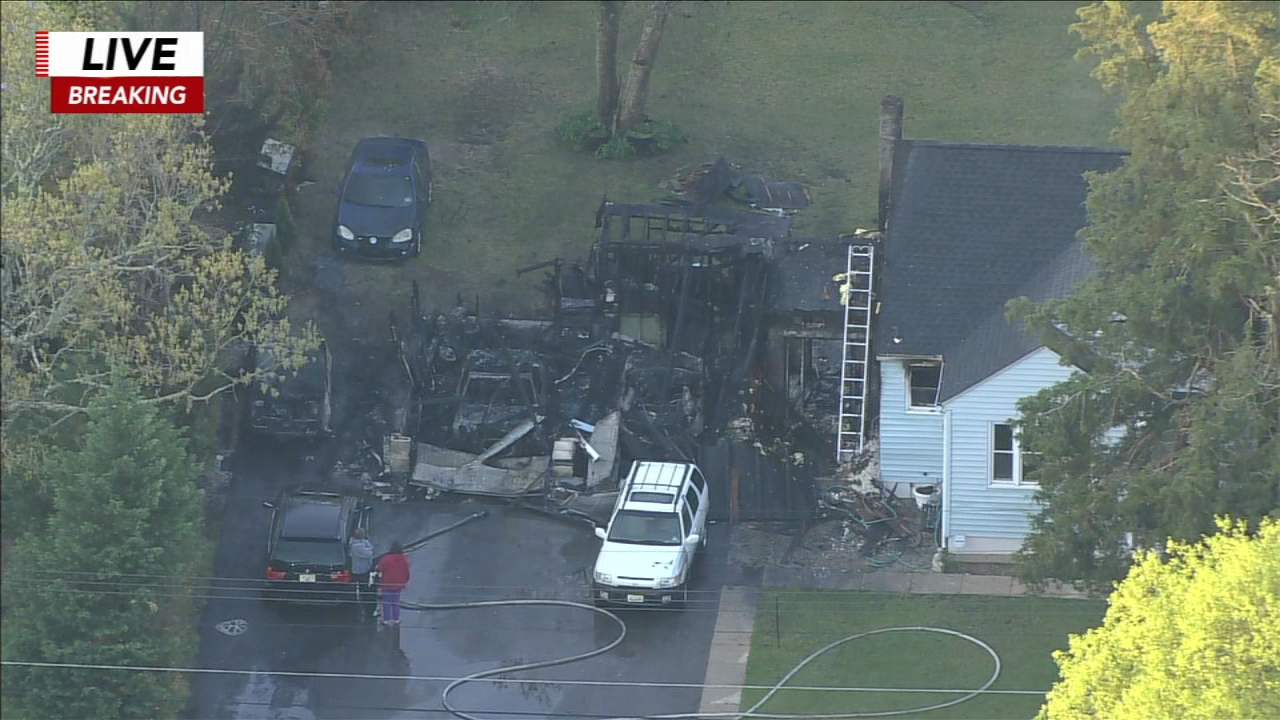 Fire destroys garage in Vineland