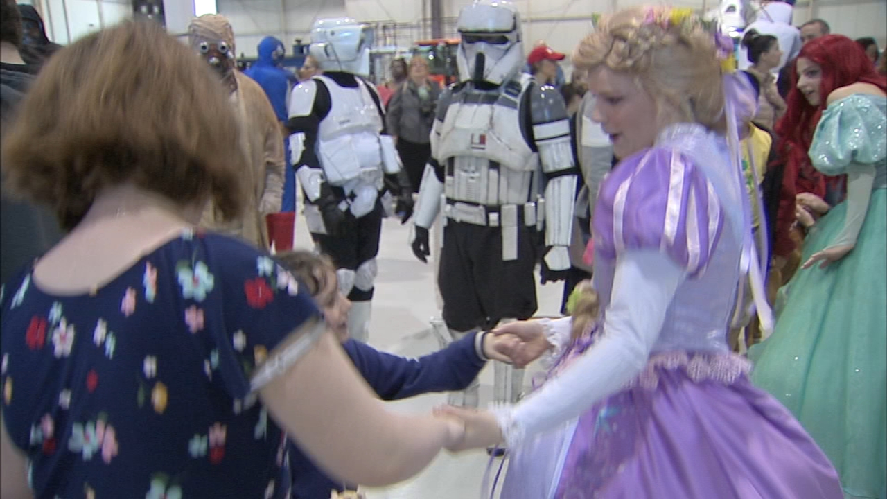 Operation Dreamlift takes 100 kids to Disney for the day