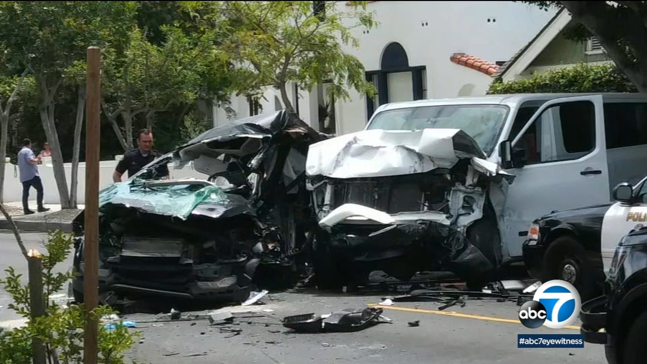 Woman, 5 dogs killed in crash as parolee flees from Long Beach police