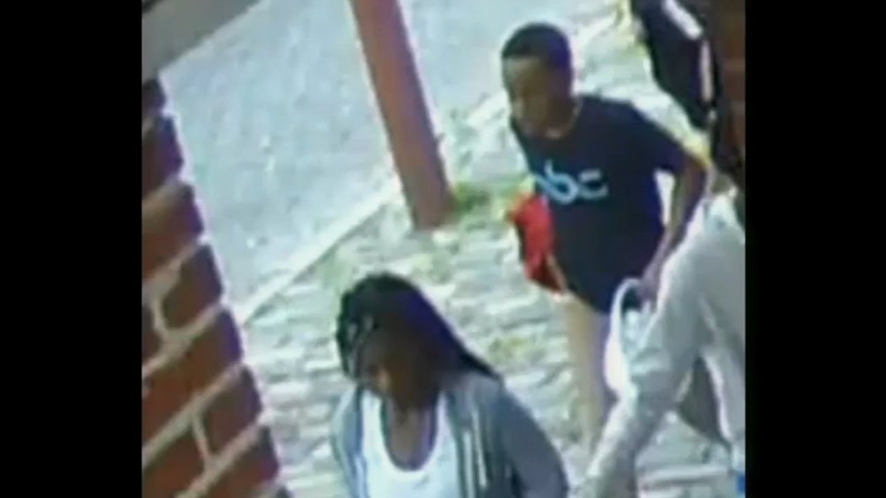 Police release images of kids allegedly robbing woman in Society Hill