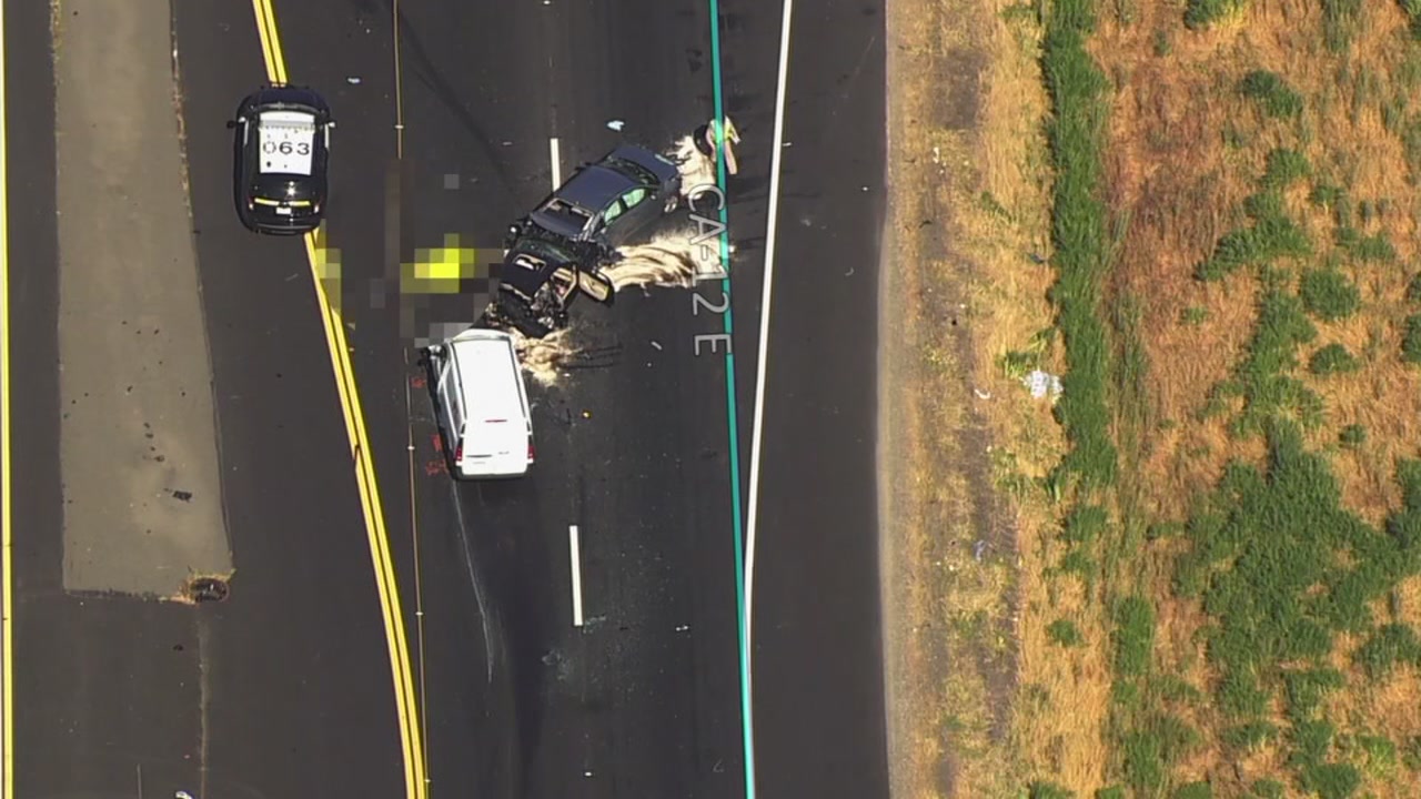 1 person killed in 4 car crash on Highway 12 in Fairfield