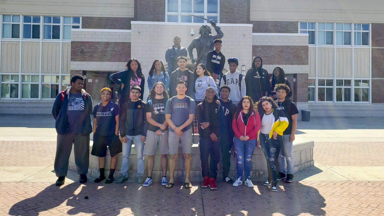 More than a dozen sets of twins graduating from Pittsburg High School
