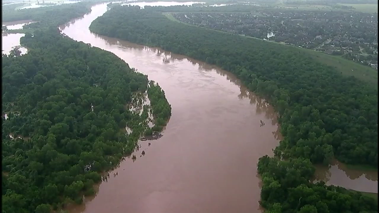 Fort Bend County monitor river levels ahead of storms
