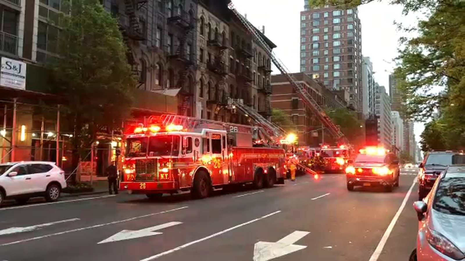 86-year-old woman dies in Upper East Side apartment fire - ABC7 New York
