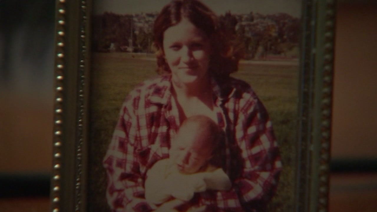 Adopted man finds birth mother on Mother's Day