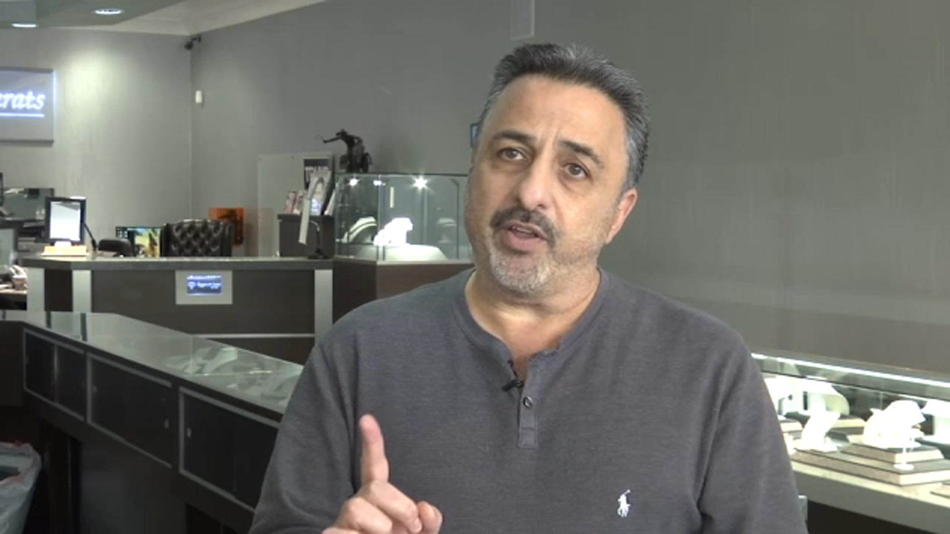 Laguna Niguel jewelry store owner hatches plan to catch burglars