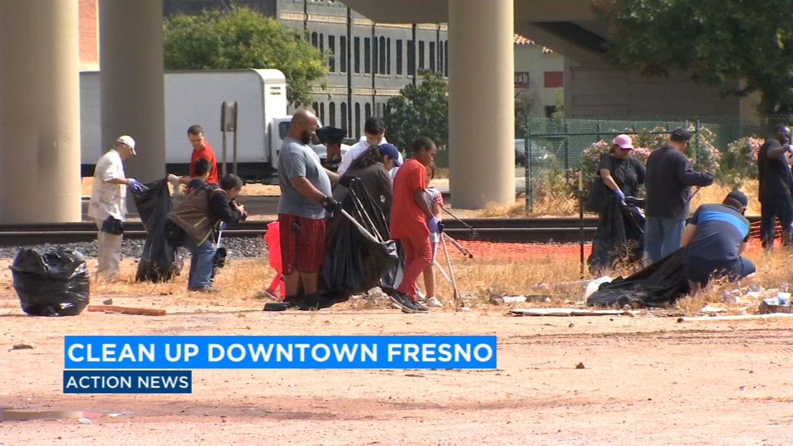 Fresno Rescue Mission, Fresno Grizzlies help clean-up downtown Fresno