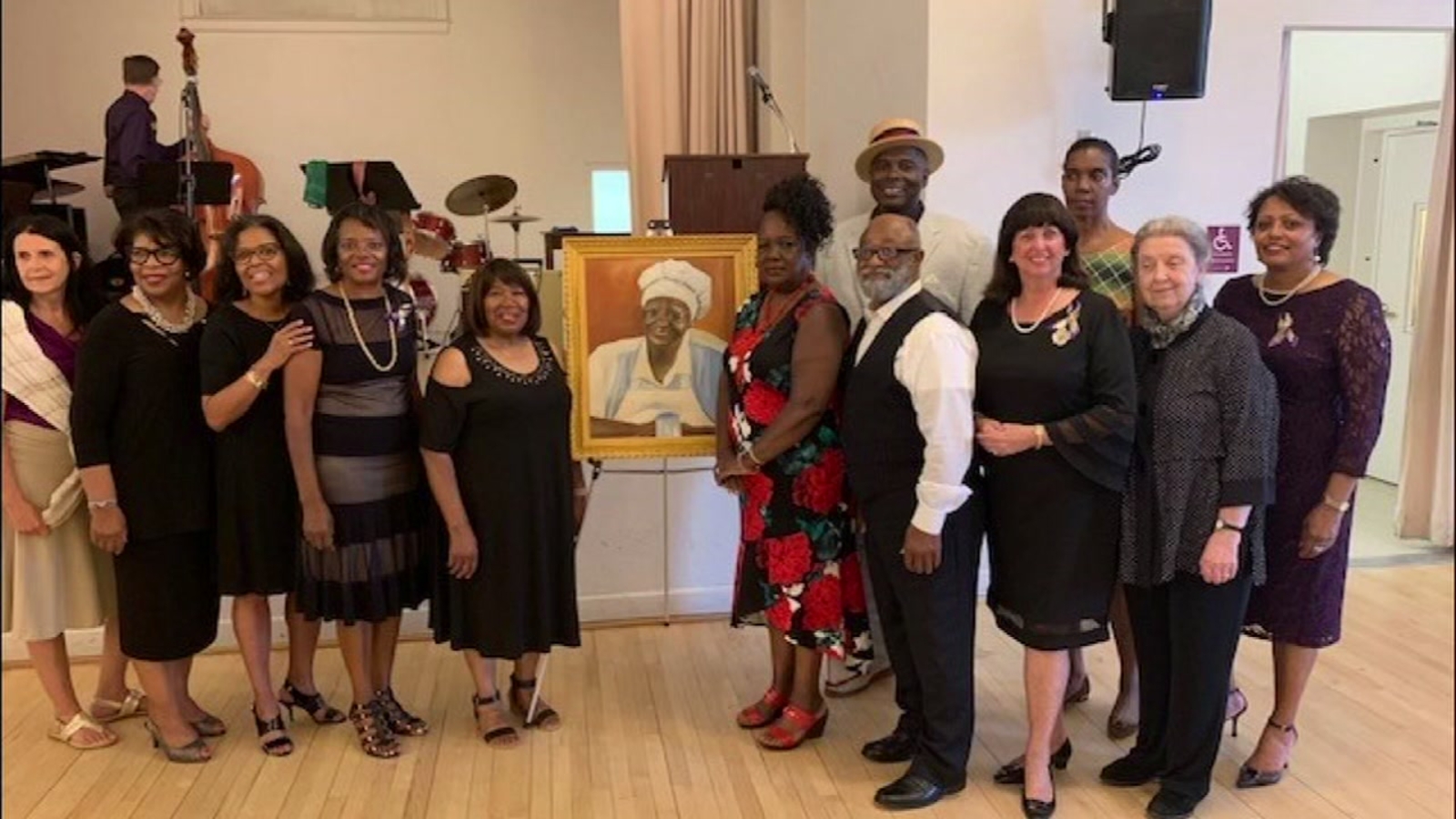 Legendary Chapel Hill food icon 'Mama Dip' remembered, celebrated in