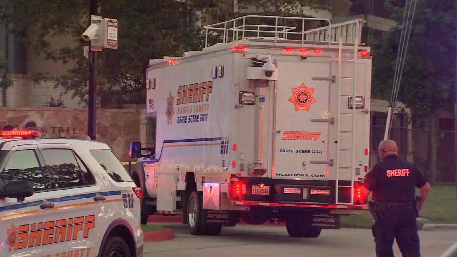 Deputy fires weapon at North Harris County home invasion scene - ABC13 ...