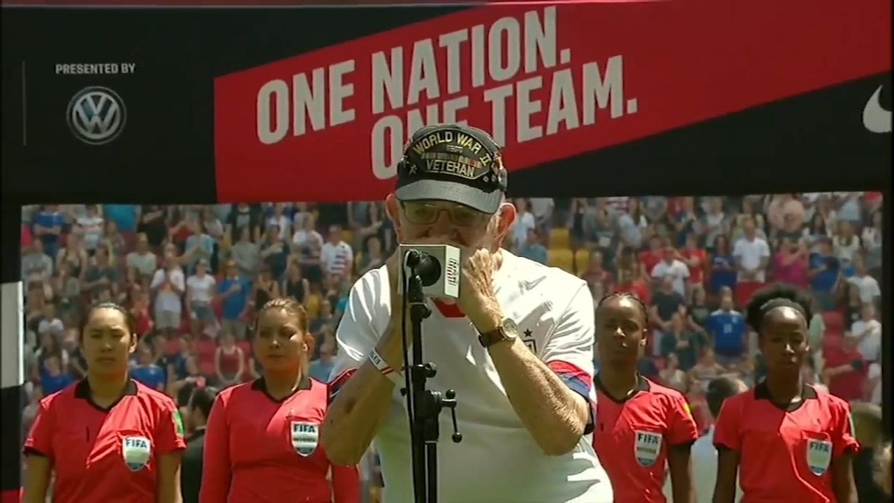 World War II vet performs chilling national anthem on harmonica