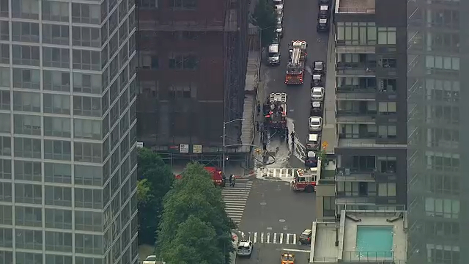 Sw19 Fire 1 person hurt in Upper West Side apartment fire - ABC7 New York