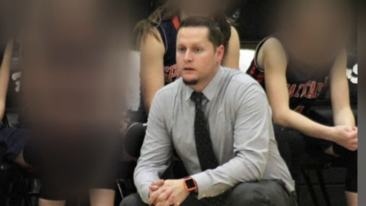 FBI agents swarm home of accused Katy ISD coach