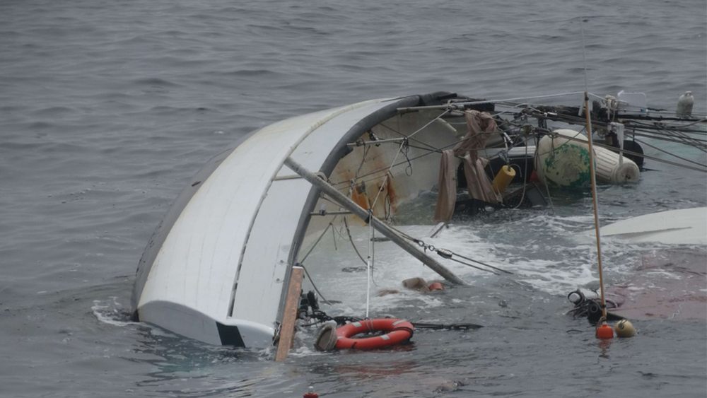 Couple bound for New York City rescued from capsized boat off New Jersey coast