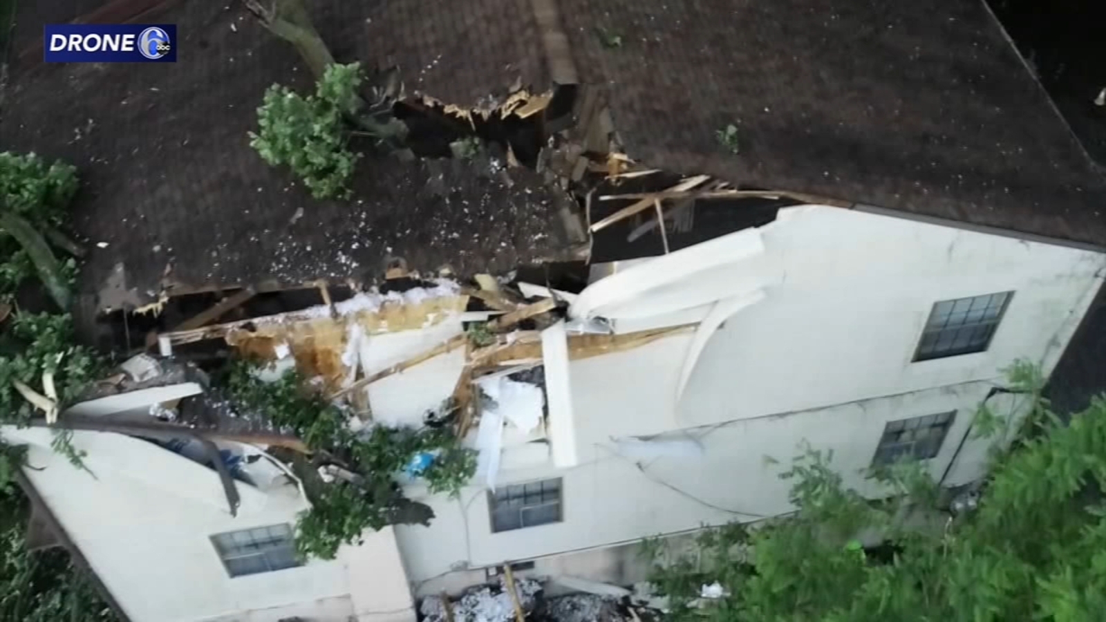Tree crashes into Drexel Hill, Delaware County home 6abc Philadelphia