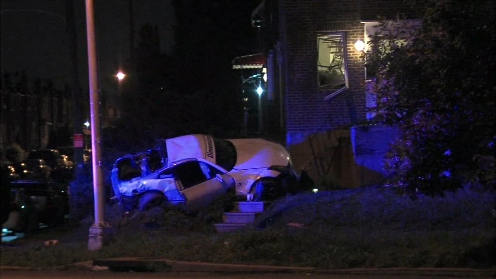 2 teens killed after being ejected from car following crash on