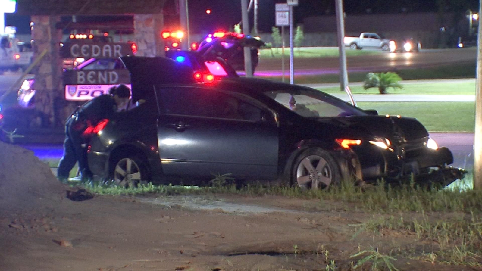 Juvenile robbery suspects lead police on high-speed chase in Baytown ...