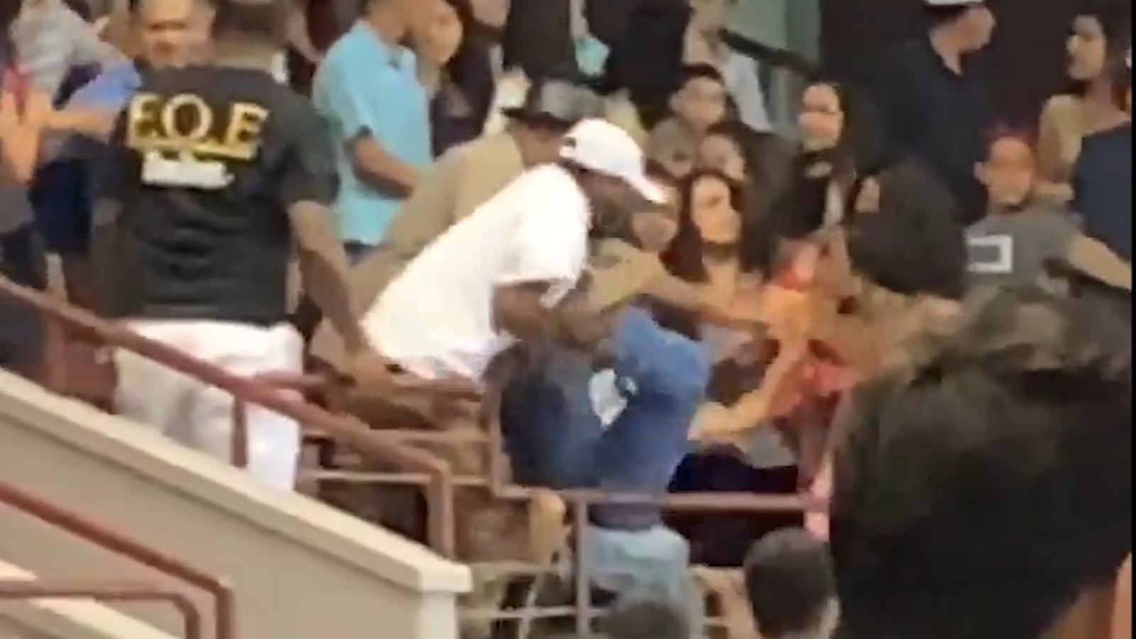 Fight breaks out at Aldine High School graduation - ABC13 Houston