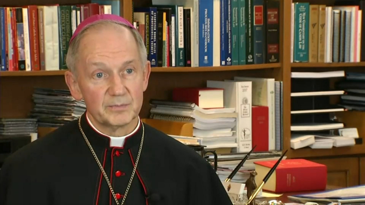Springfield bishop bans Michael Madigan, John Cullerton from Springfield-area communions