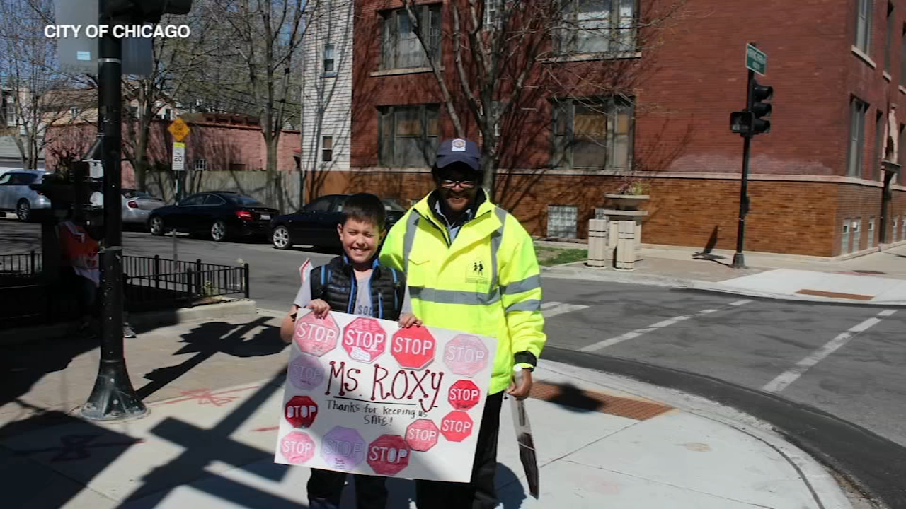 Chicago to honor long-time crossing guard