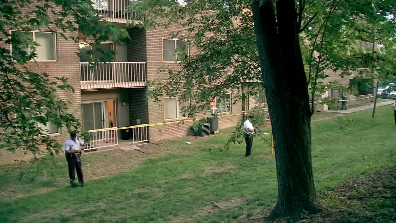 Man shot inside Roxborough apartment