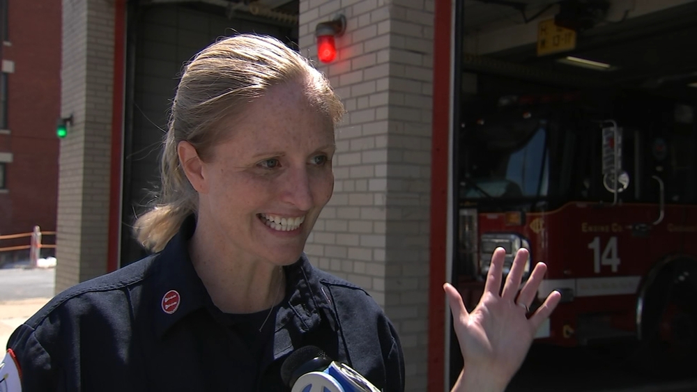 Chicago firefighters help deliver baby outside fire station
