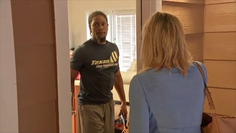 Mailman accused of pleasuring himself inside woman's home