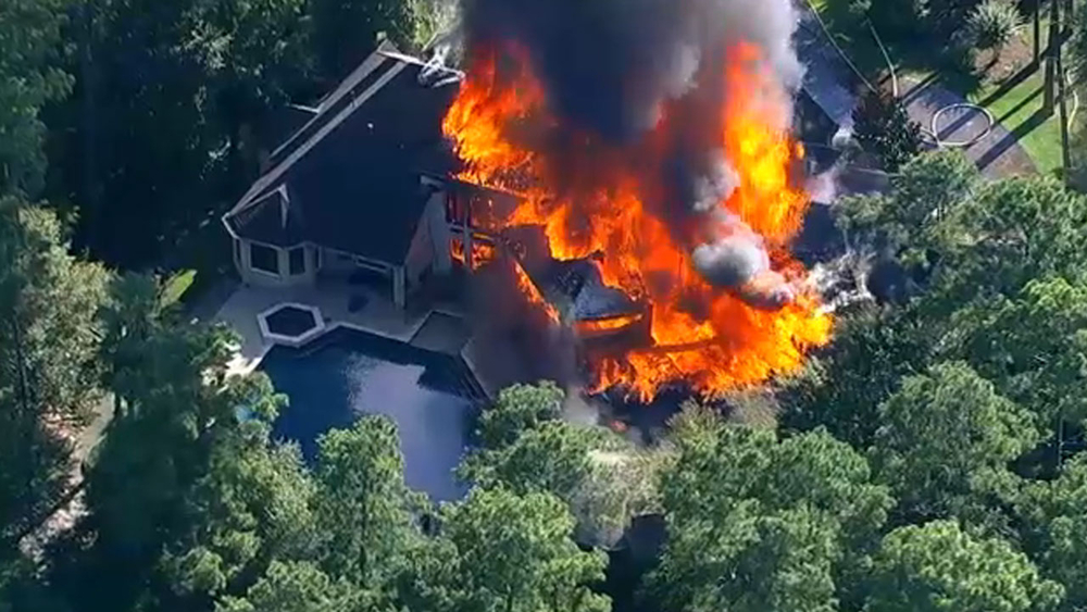 Fire destroys $2 million mansion in The Woodlands