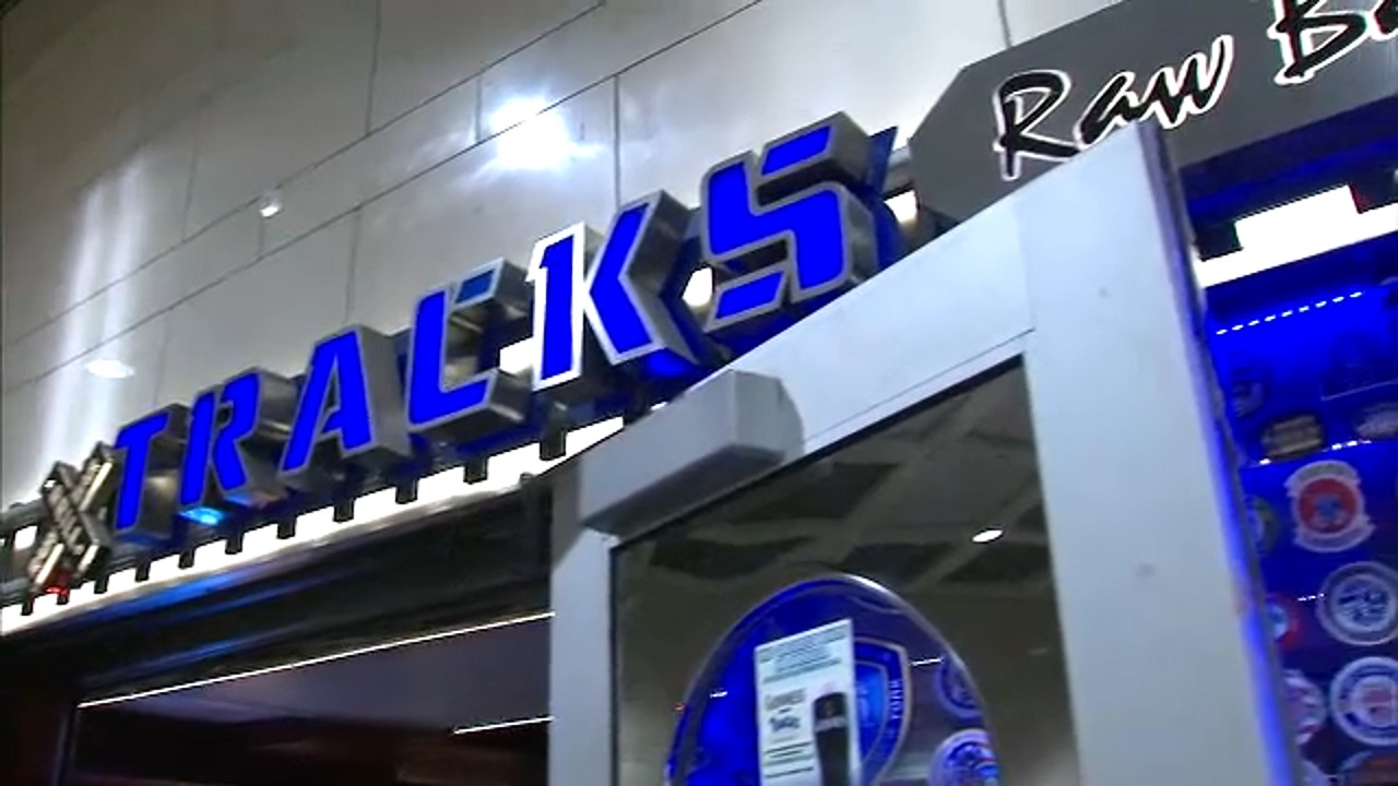 Popular Penn Station bar, 'Tracks' forced to close due to construction