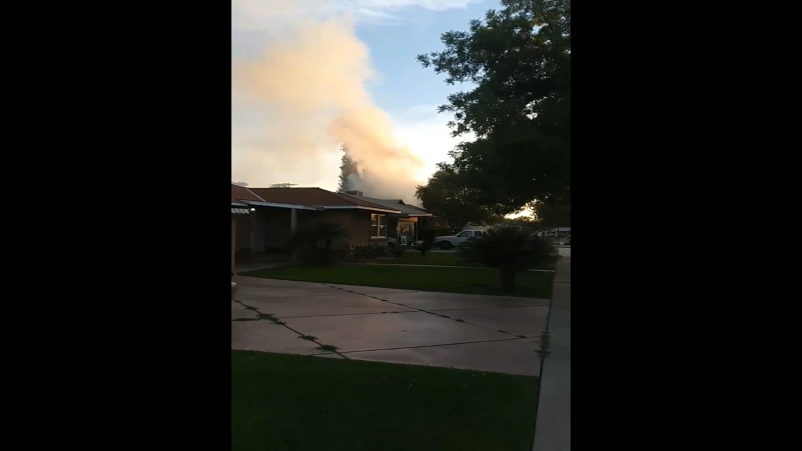 Central Fresno house fire displaces family of 4 - ABC30 Fresno