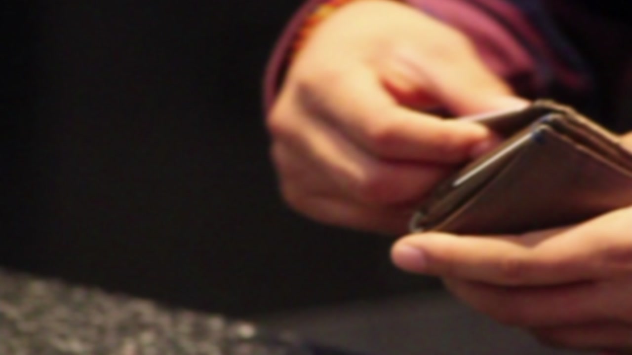 Study: Lost wallets with cash more likely to be returned