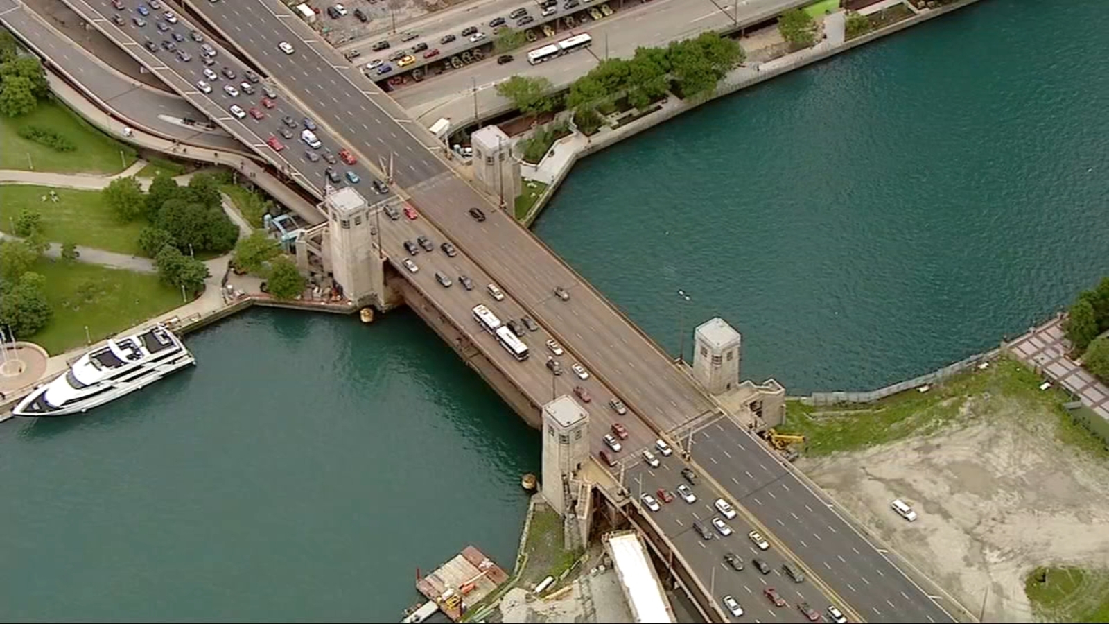 Lifting Lake Shore Drive Bridge to take longer, delays expected ABC7