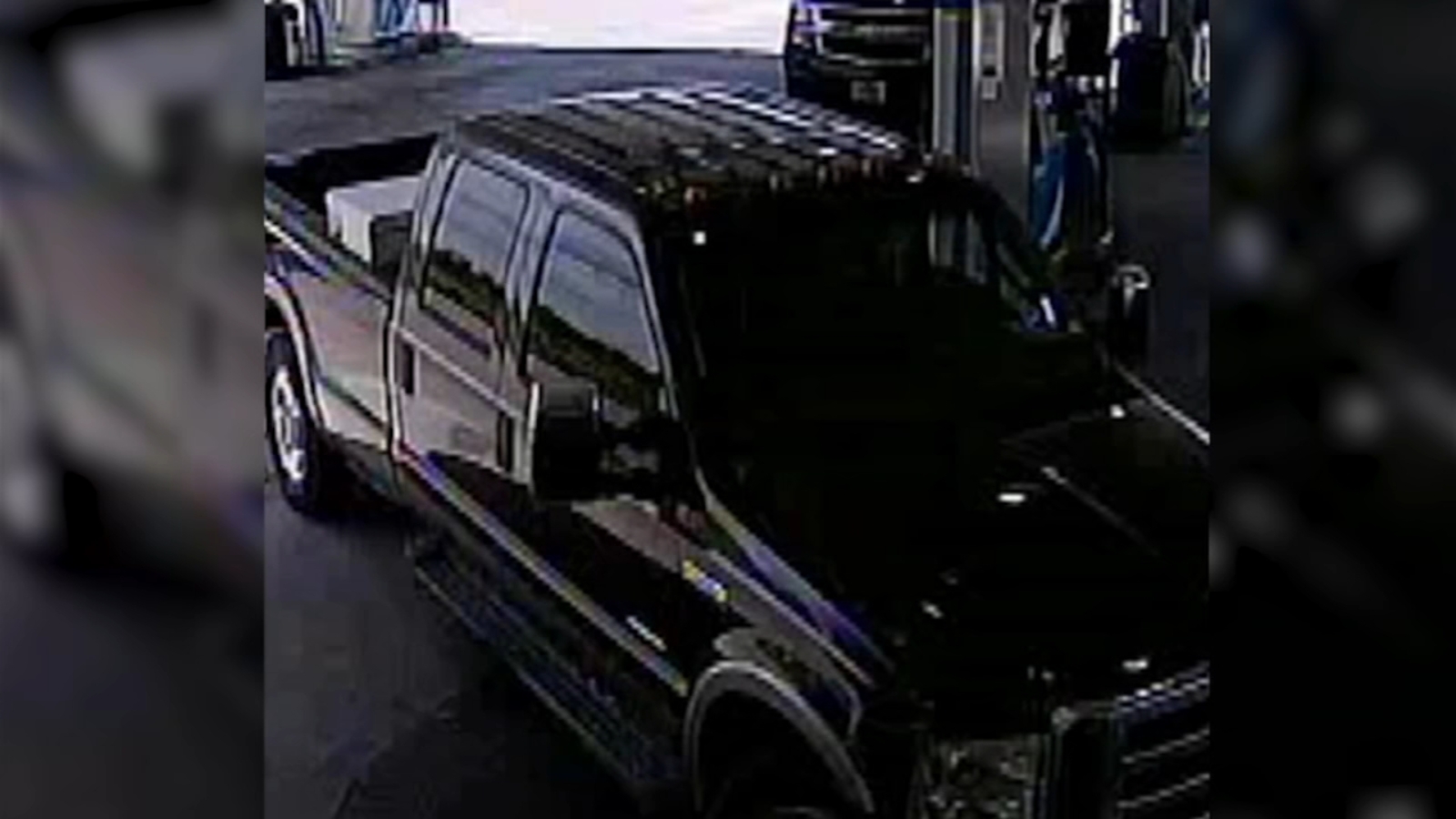Suspects on the loose after placing skimmers at Tomball gas station
