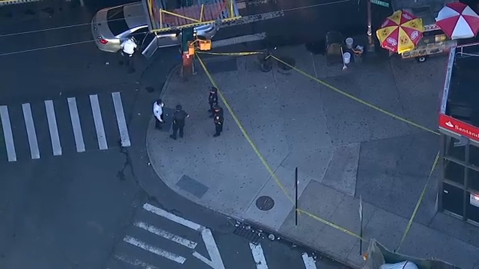 Police investigate double stabbing in Elmhurst, Queens ABC7 New York