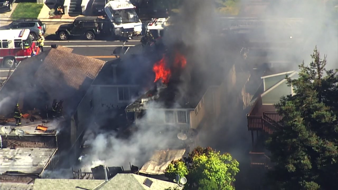Crews knock down fire burning 3 homes in Emeryville