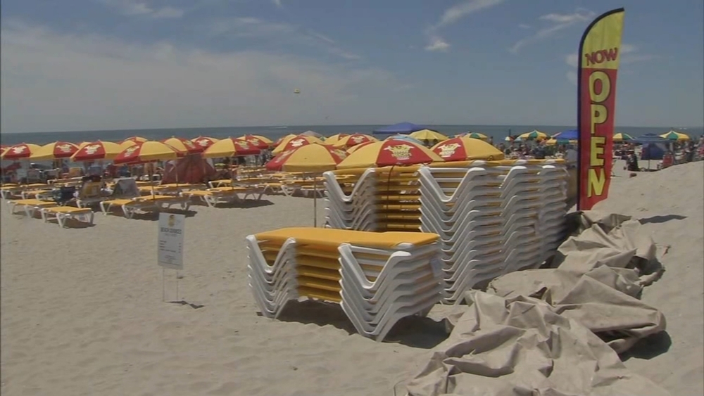 Feathers ruffled over Frenchy's beach umbrellas