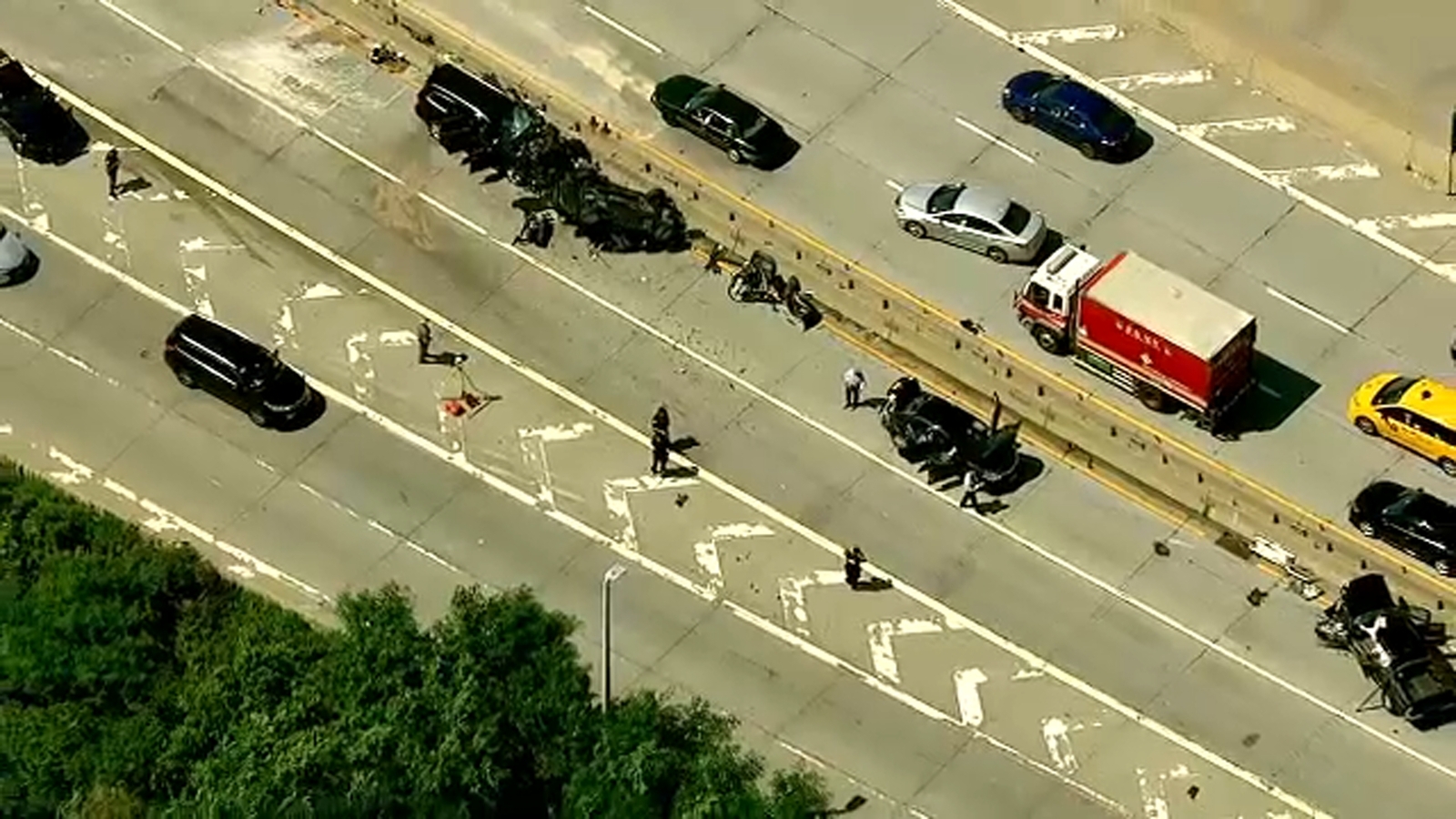 1 dead in serious accident on Long Island Expressway near BQE in Queens