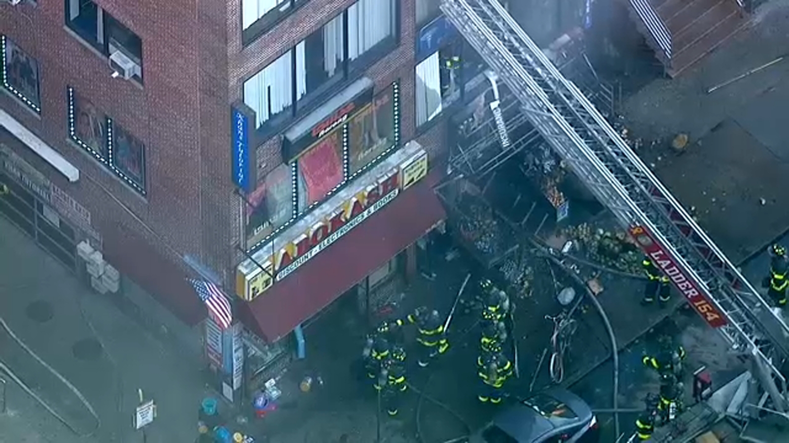 Fire burns through bakery in Jackson Heights, damages other businesses