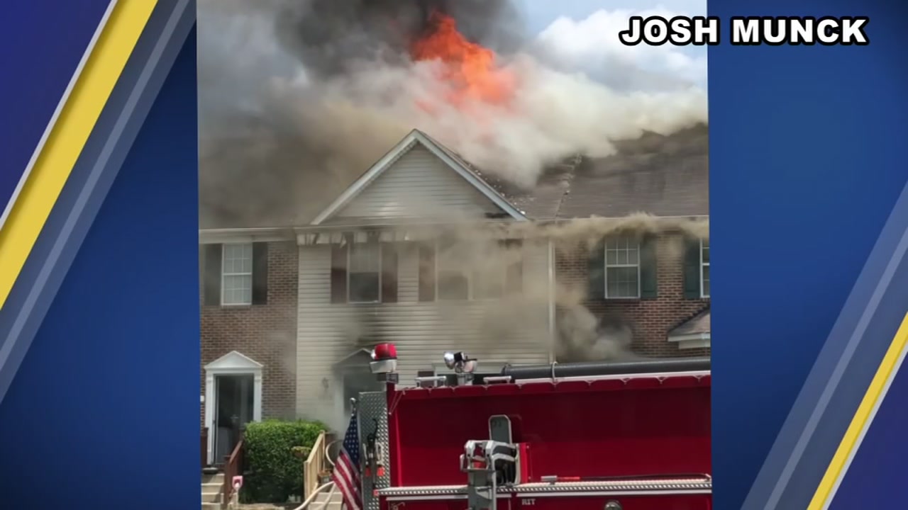 Fire damages Wake Forest townhomes
